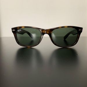Ray-Ban New Wayfarer Sunglasses in Tortoise